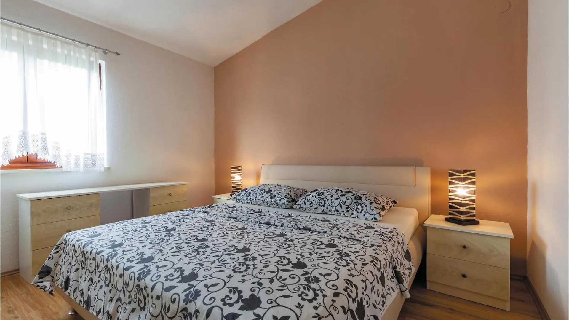 Holiday home 6 Bedroom Gorgeous Home In Kastel Stari Kastela