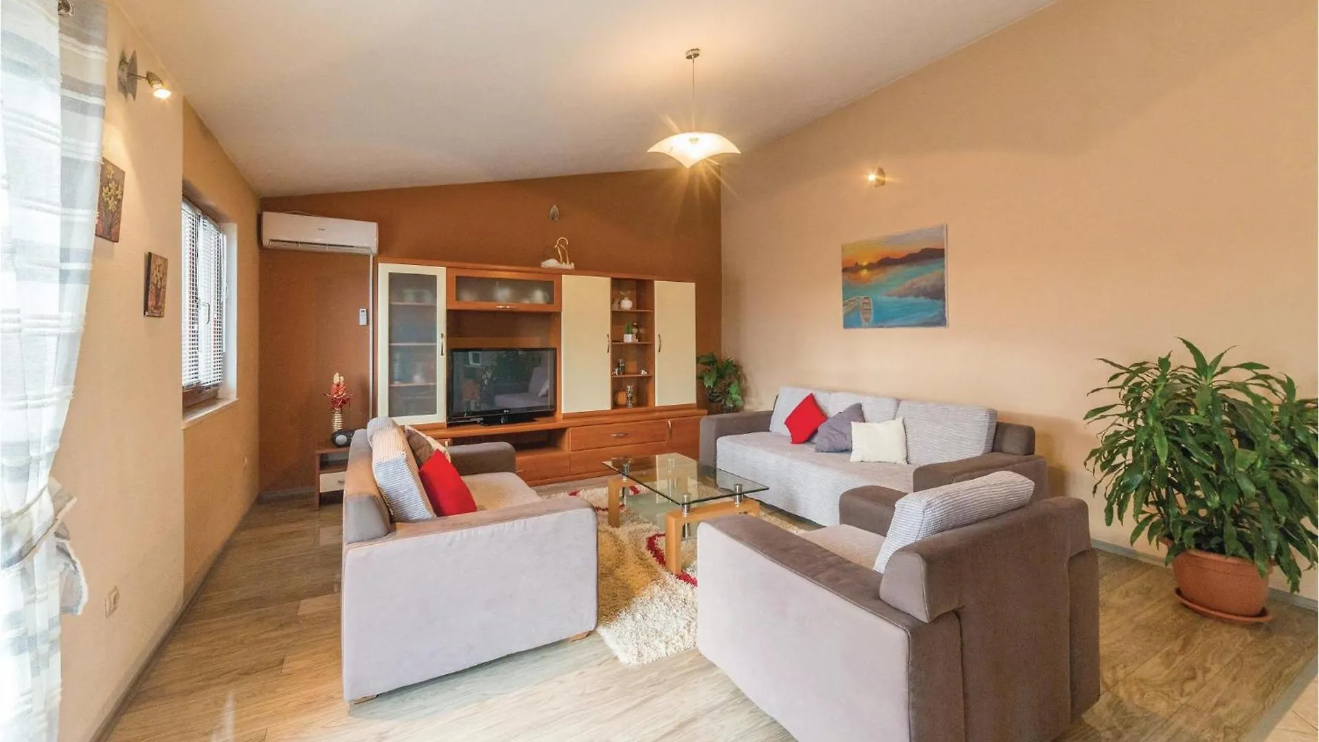 Holiday home 6 Bedroom Gorgeous Home In Kastel Stari Kastela