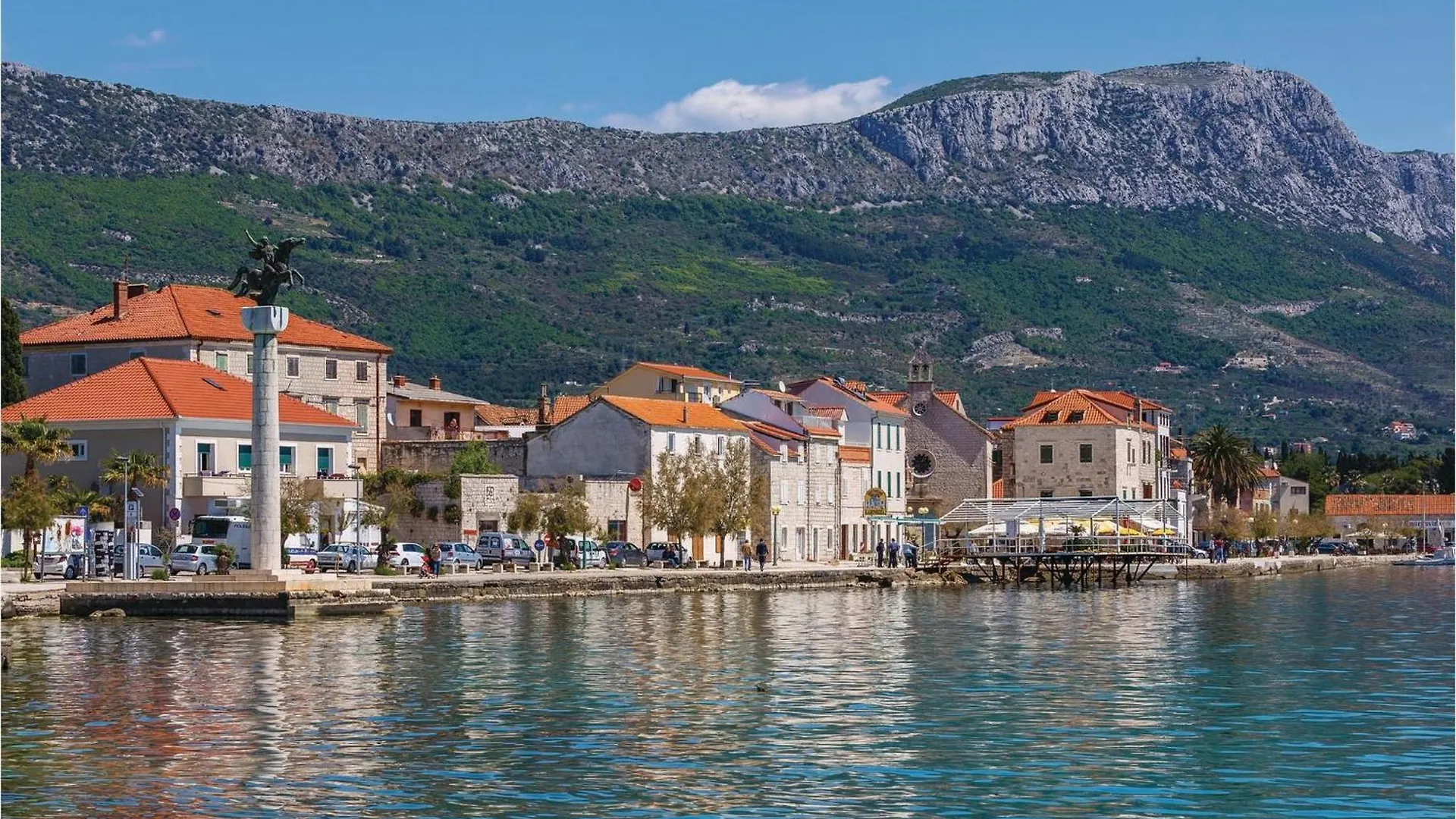 6 Bedroom Gorgeous Home In Kastel Stari Kastela Holiday home